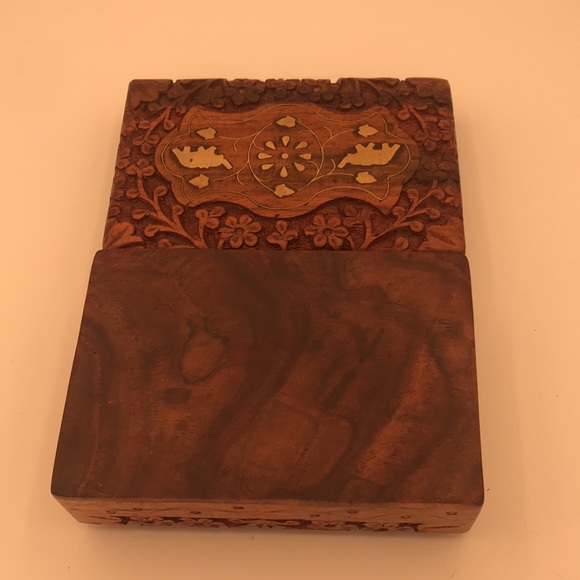 VTG Hand Carved Wooden Box w/ Brass Inlaid Elephants & Flower Made in India - Picture 5 of 10